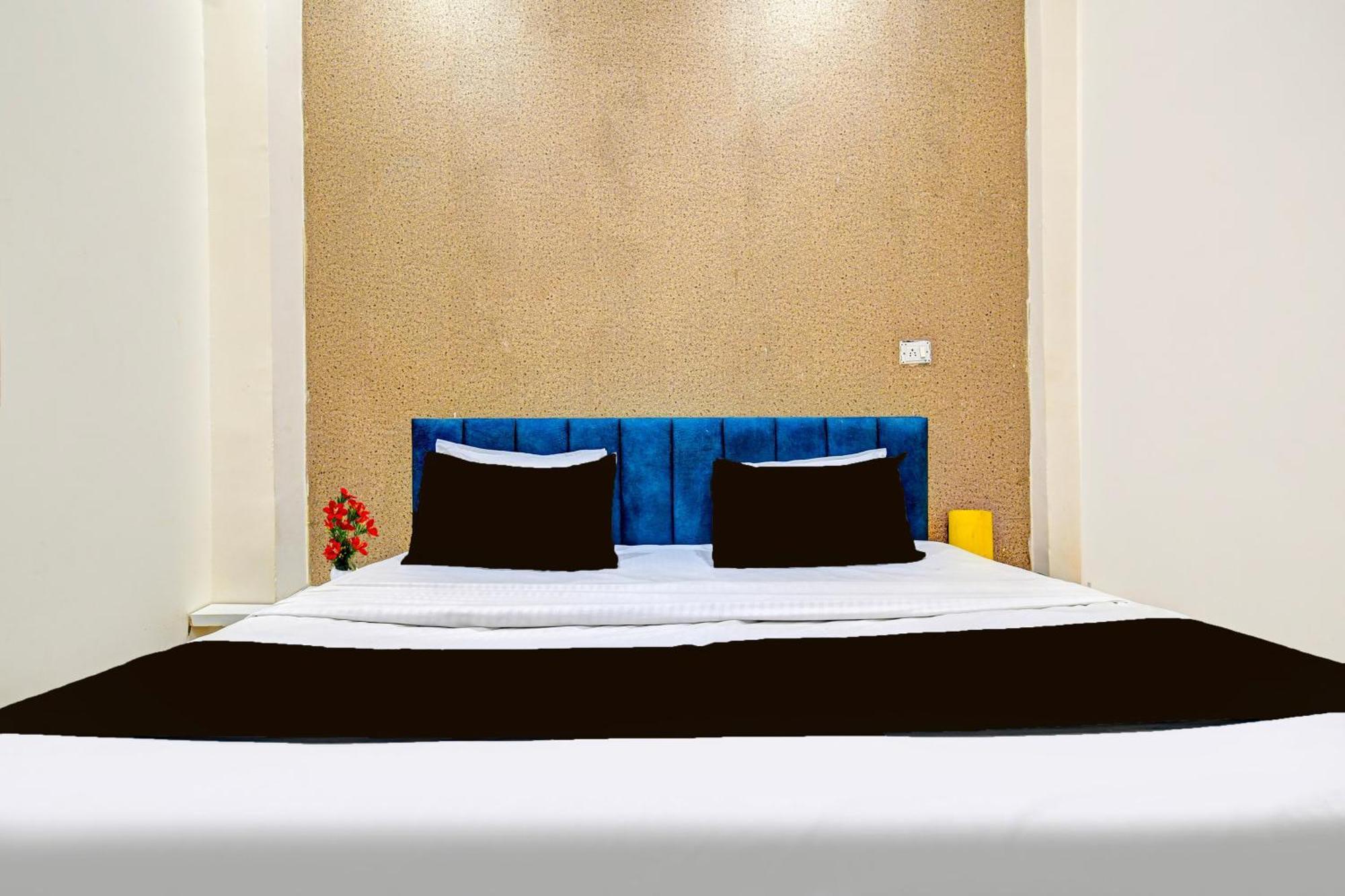 Super Hotel O Hanuman Naka Ujjain Formerly Krishna Palace Ngoại thất bức ảnh